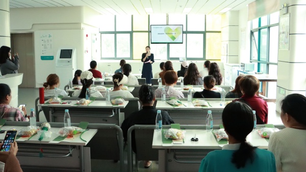 �ж�ĸ��������ͬ��|��Ժĸ�H��(ji��)���}���(d��ng)�A�M�e�k!