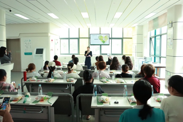 �ж�ĸ��������ͬ��|��Ժĸ�H��(ji��)���}���(d��ng)�A�M�e�k!