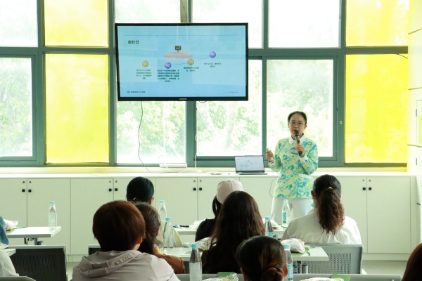 �ж�ĸ�ۣ�����ͬ��|��Ժĸ�H��(ji��)���}���(d��ng)�A�M�e�k!