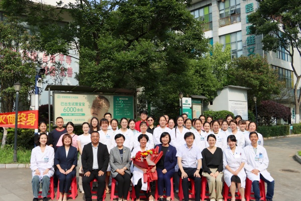 ����ʮ�d���s�⹲�b | ����ף�R����Ժ�L��ʮ����!